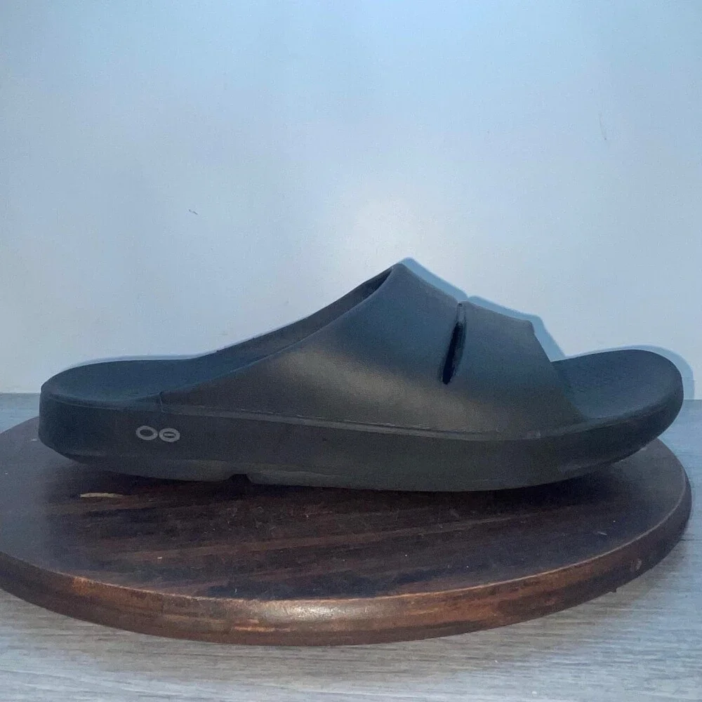 Oofos Ooahh Sandals Men’s 10 Women’s 12 Black Recovery Slip On Comfort Slides